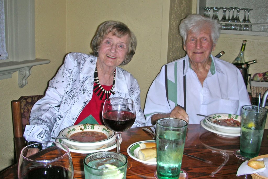 jeanetteandjohnkinnen4.jpg