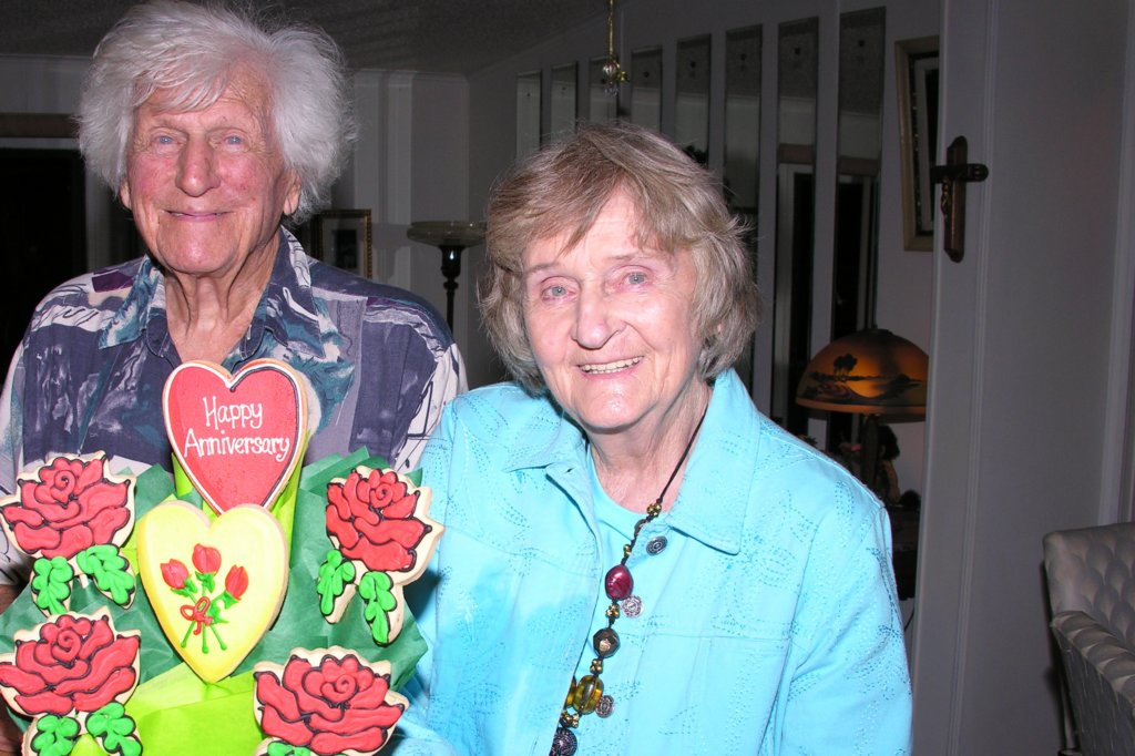 johnandjeanettekinnen3.jpg
