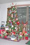 jeanettejohns2006annaleedollchristmastree_small.jpg