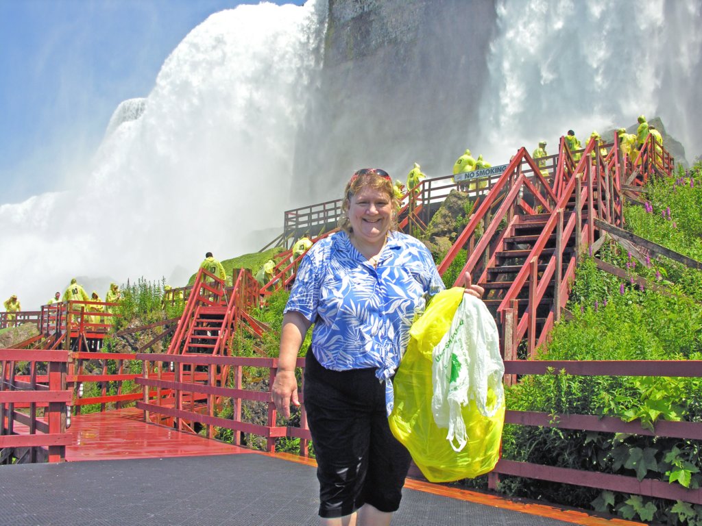 janethecaveofthewindsniagarafallsstateparknyjuly1820063.jpg