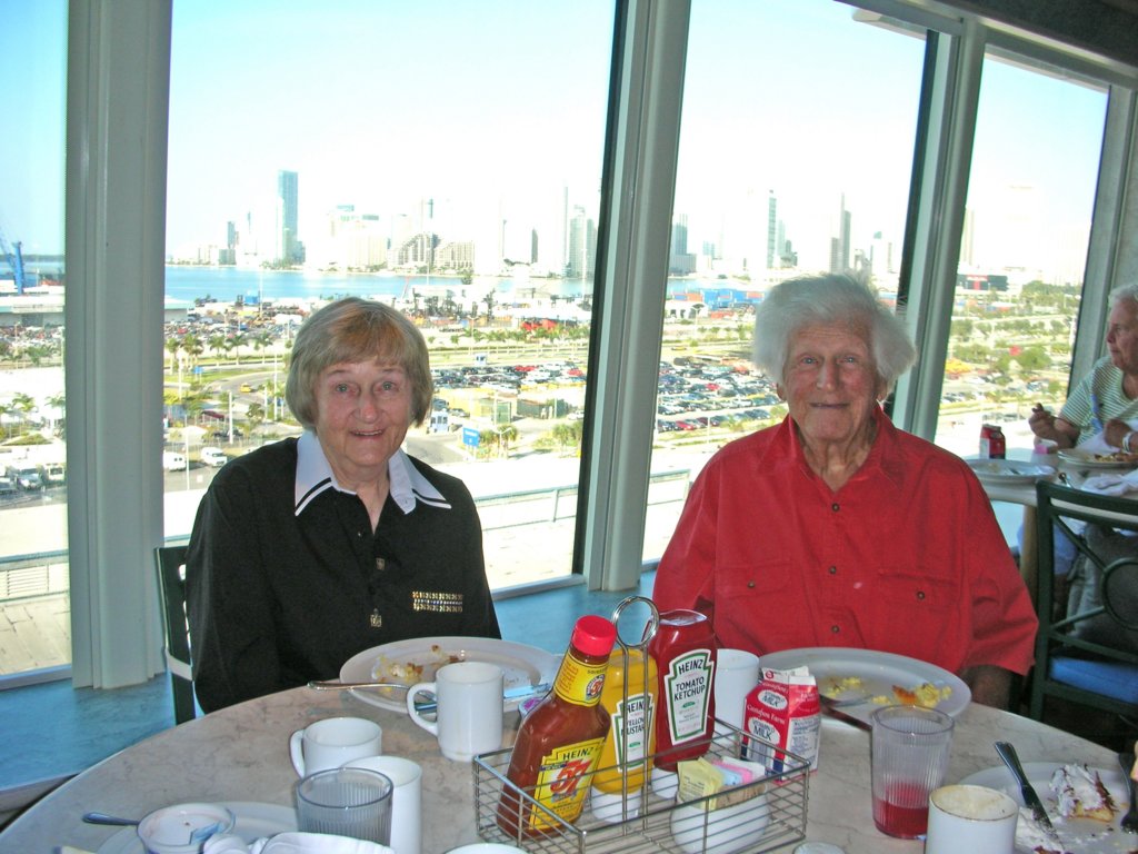 day10arrivebackinmiamijeanettejohn.jpg