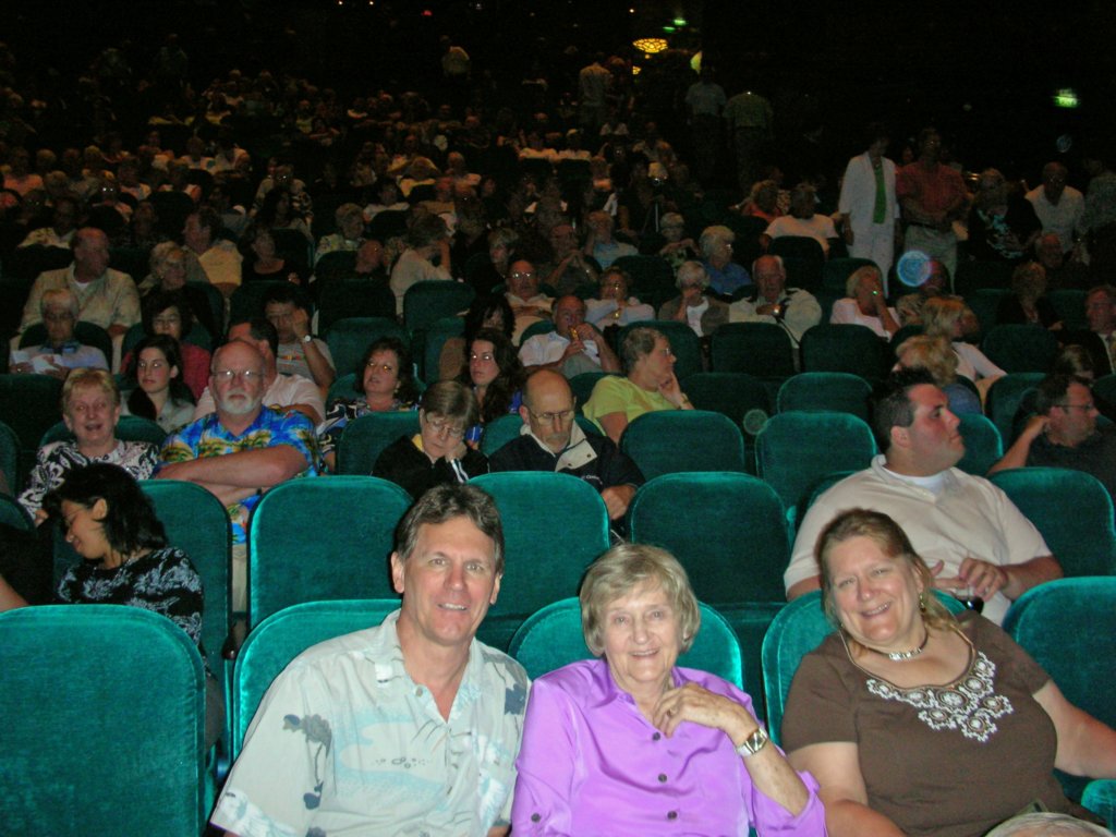 day9atseajackjeanettejanestardusttheater.jpg